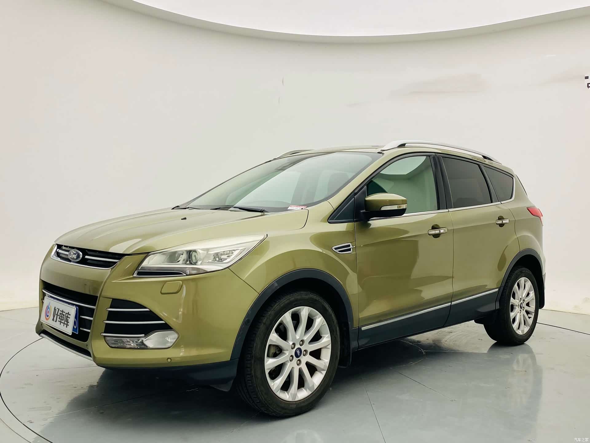 Ford Kuga, 2015 1