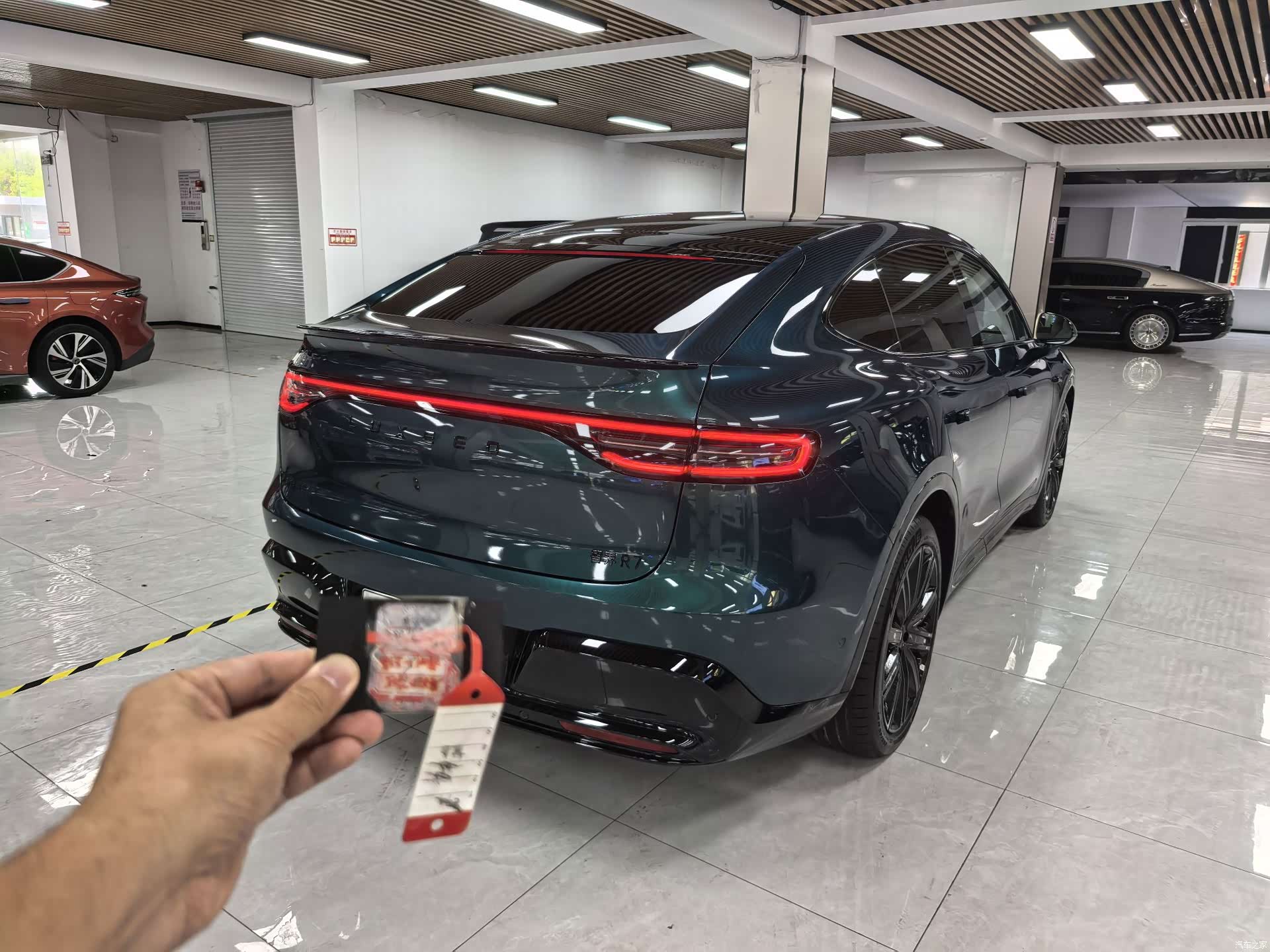 Luxeed R7, 2025 4