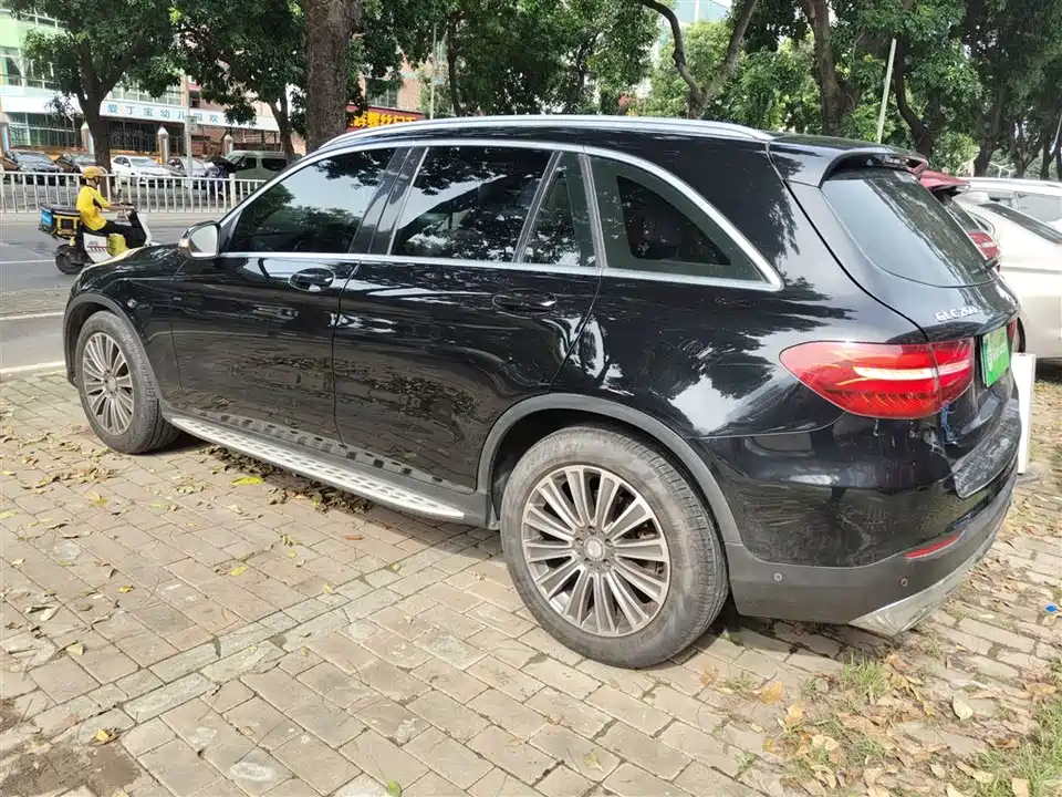 Mercedes-Benz GLC Mercedes-Benz GLC