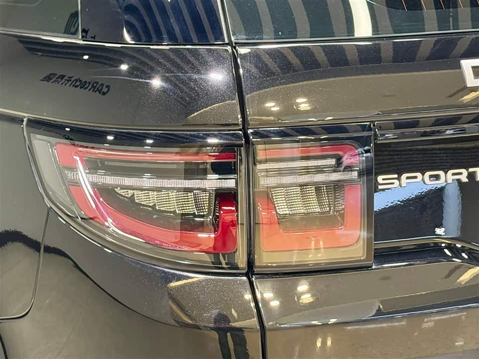 Land Rover Discover sports