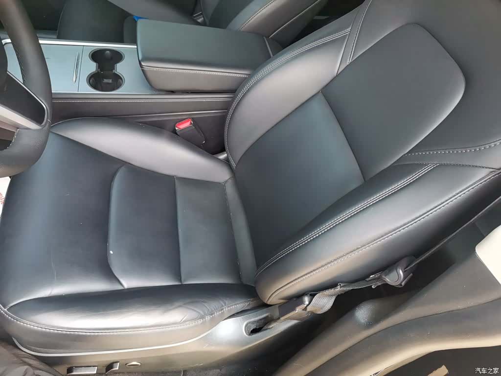 Tesla Model Y, 2023 8