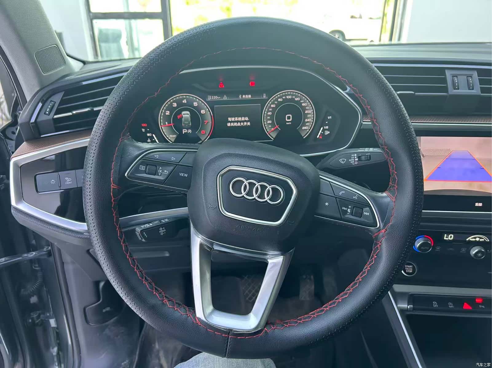 Audi Q3, 2021 11