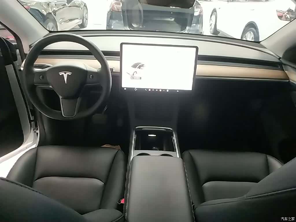 Tesla Model Y, 2021 10