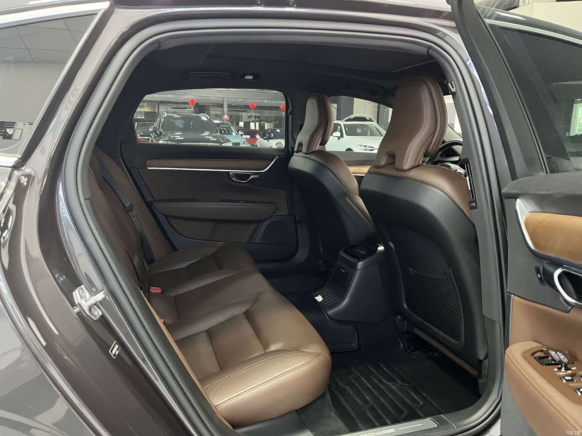 Volvo S90, 2021 10