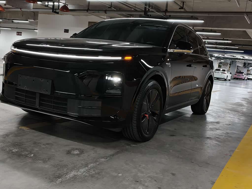 Li Auto L6