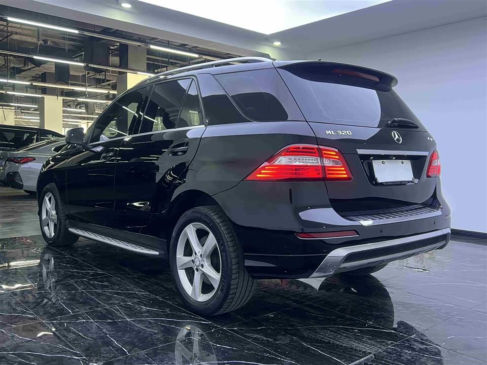 Mercedes-Benz M class