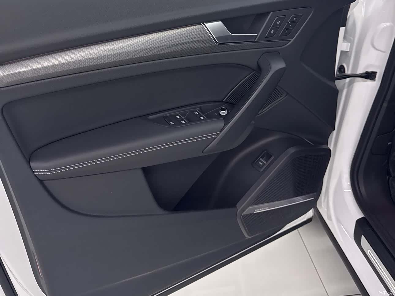 Audi Q5L, 2023 13