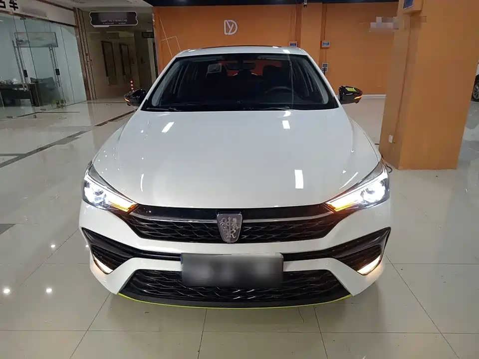 Roewe i5