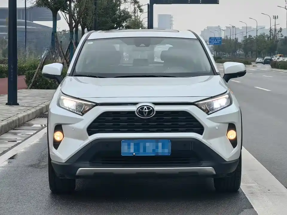 Toyota RAV4 Rongfang