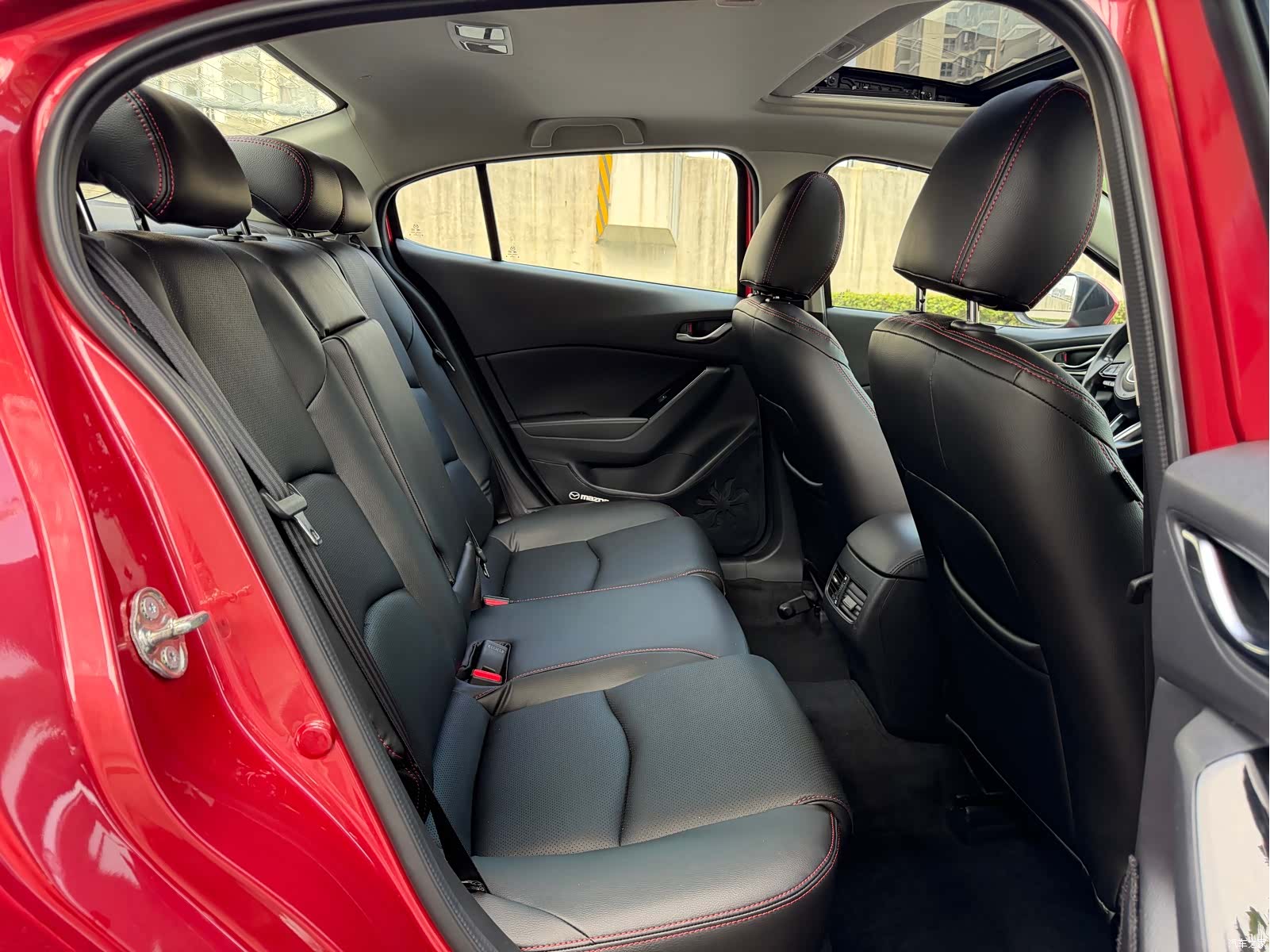 Mazda Mazda3, 2018 15