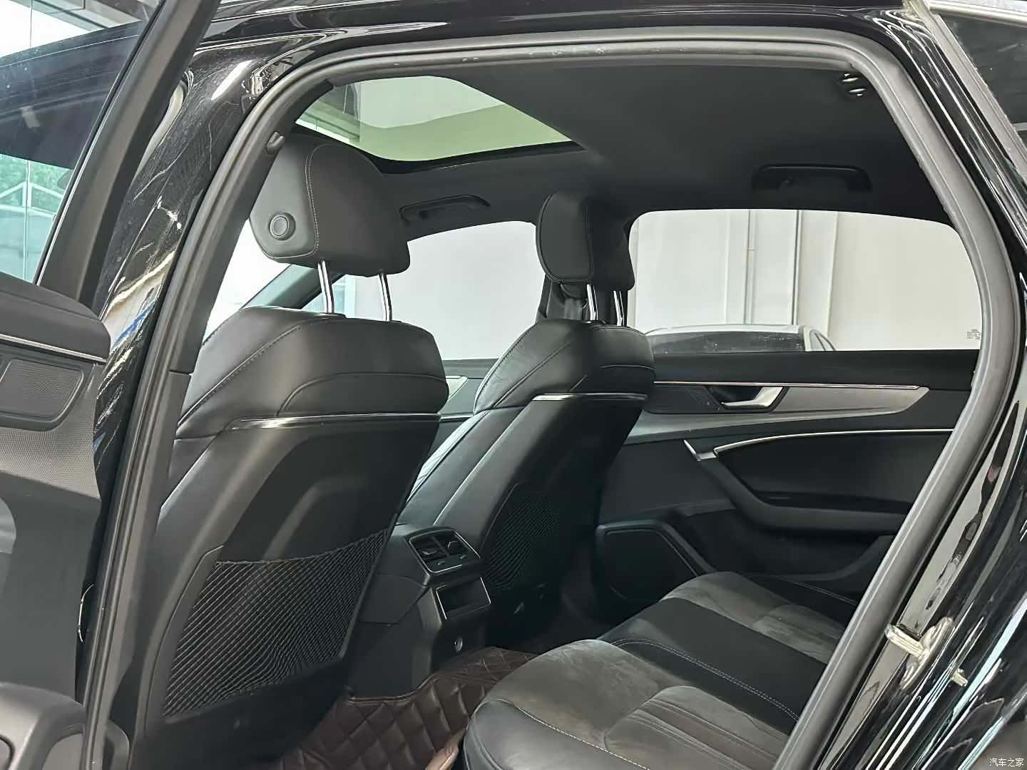 Audi A6L, 2021 все фото