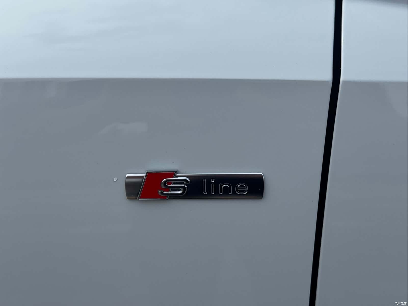 Audi Q3, 2022 4