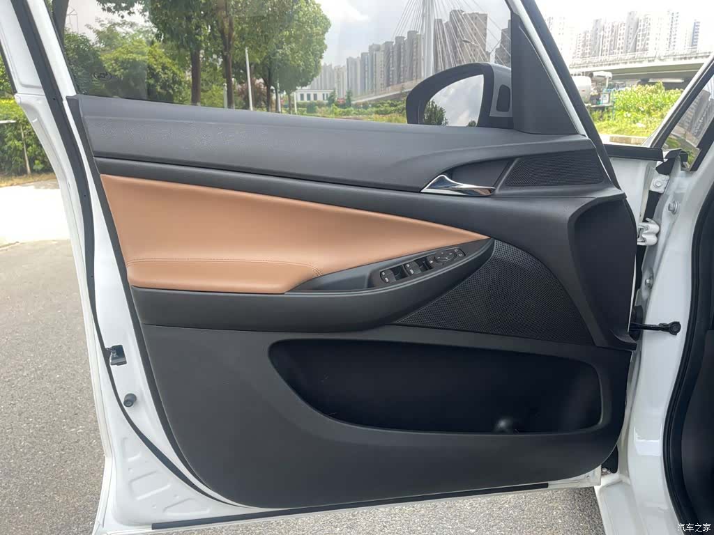 Buick GL6, 2021 11