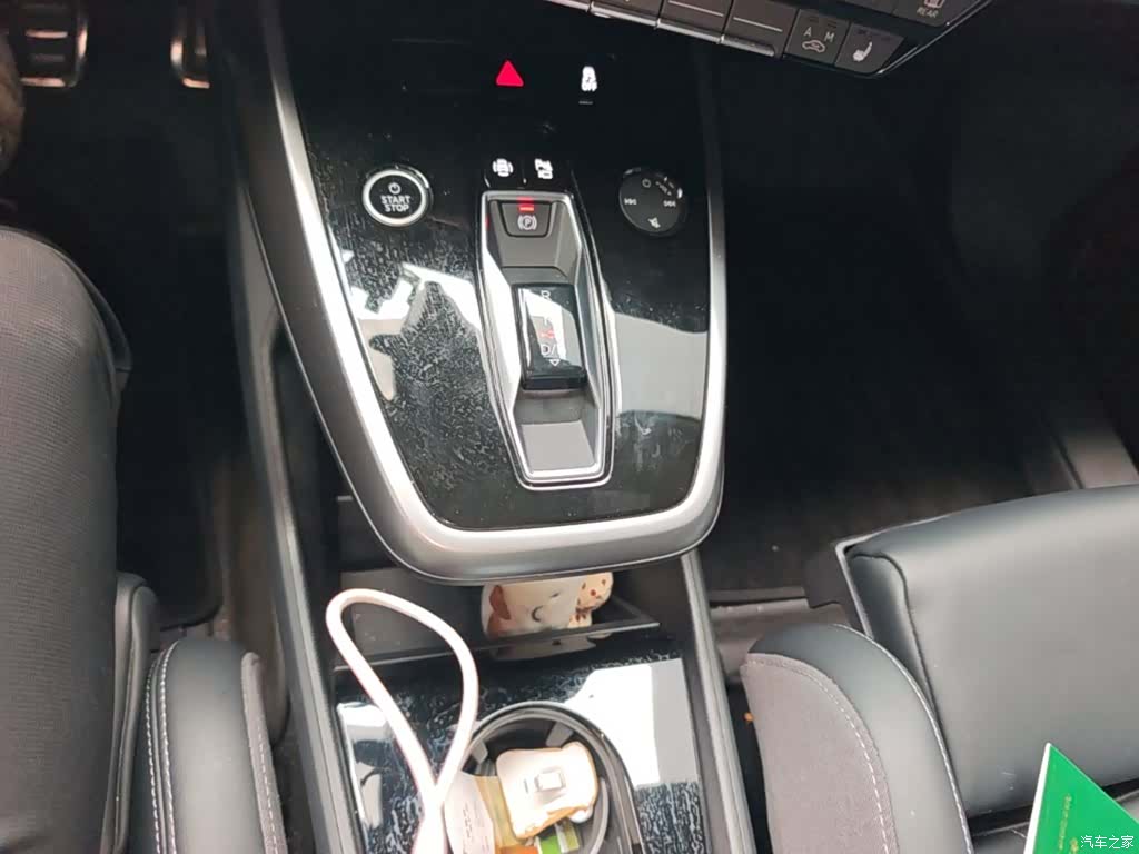 Audi Q4 e-tron, 2023 14