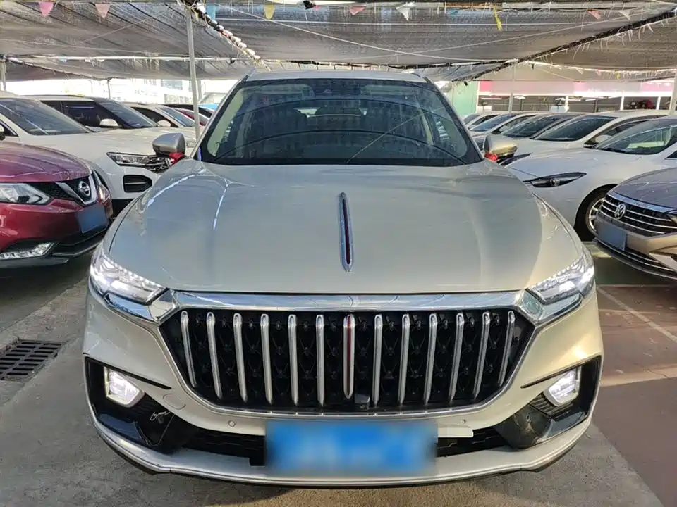Hongqi HS5