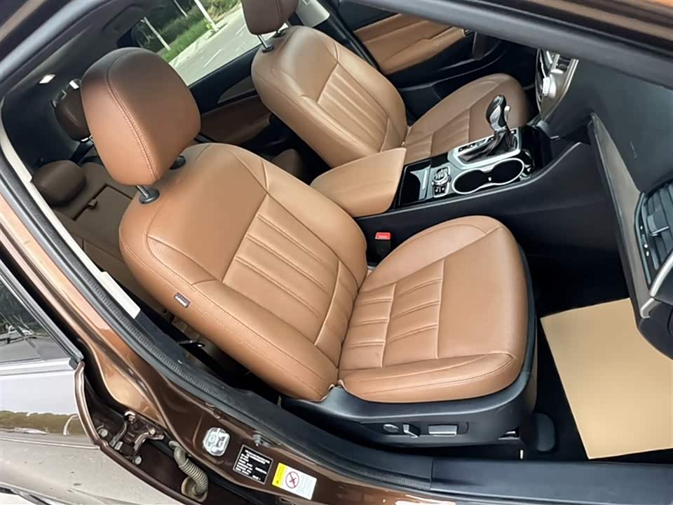 Changan CS95