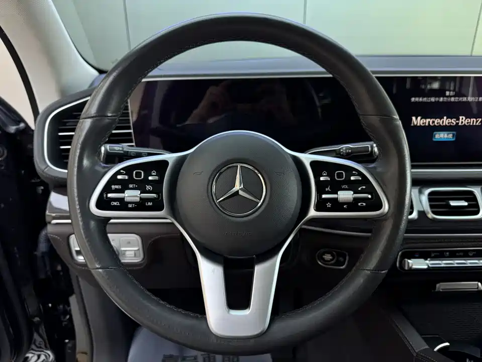 Mercedes-Benz GLS