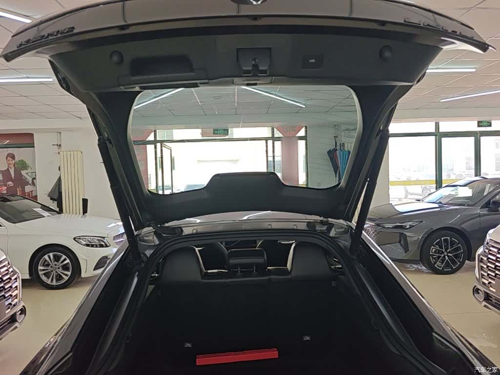 Changan UNI-V, 2025 15