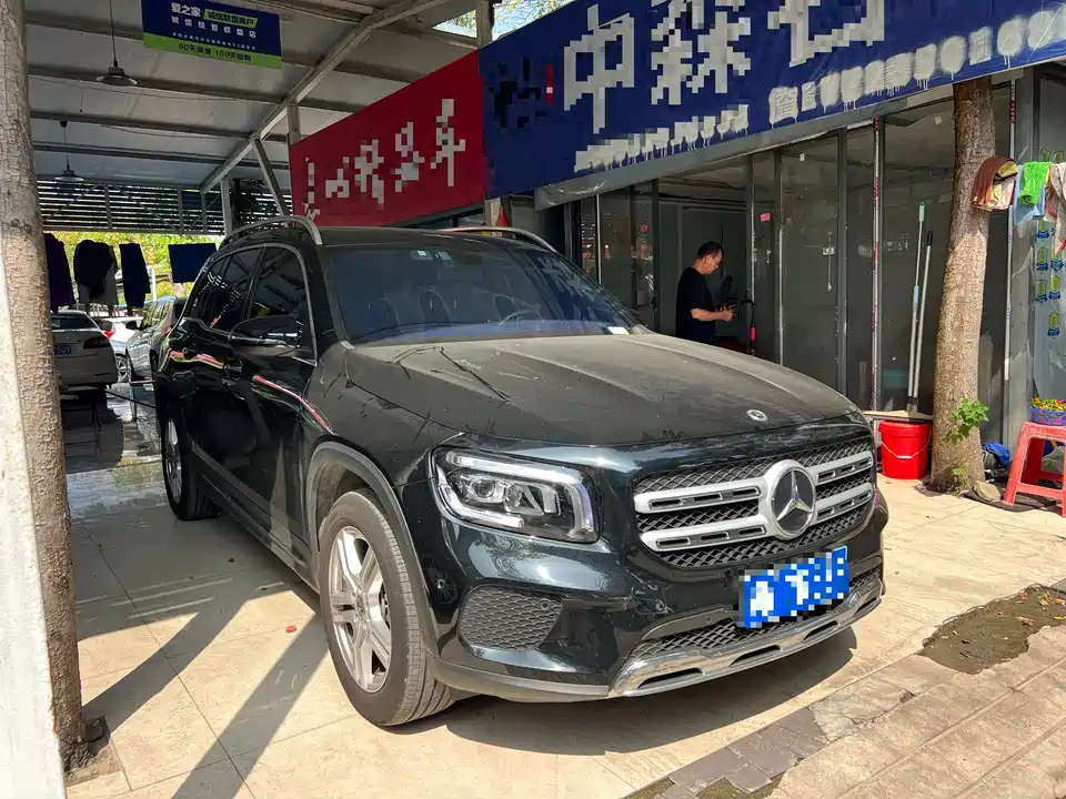 Mercedes-Benz GLB Mercedes-Benz GLB