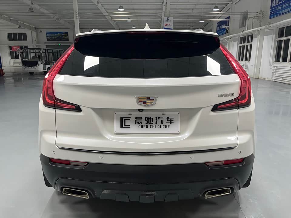 Cadillac XT4