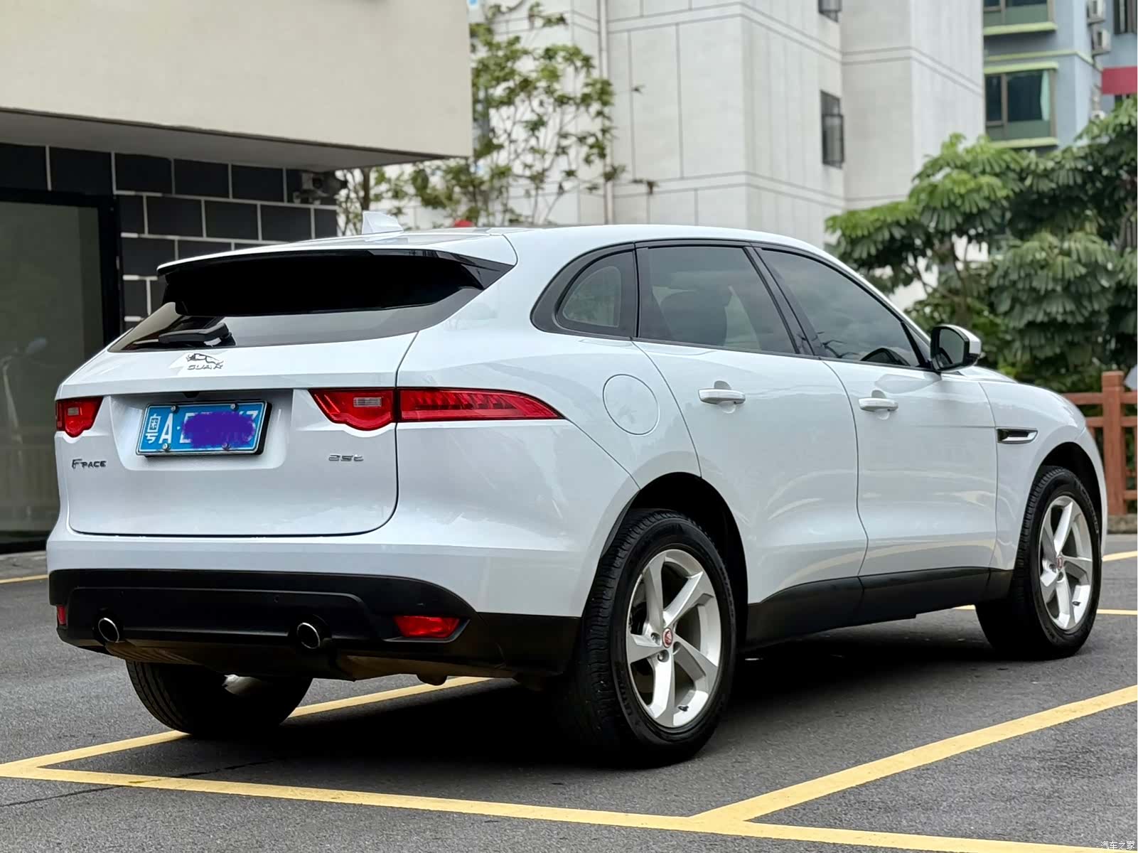 Jaguar F-PACE, 2016 6