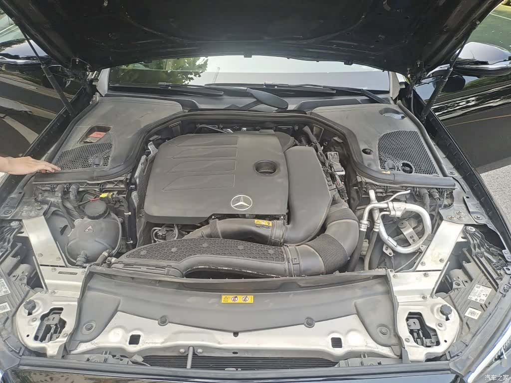 Mercedes-Benz E-Class, 2022 21