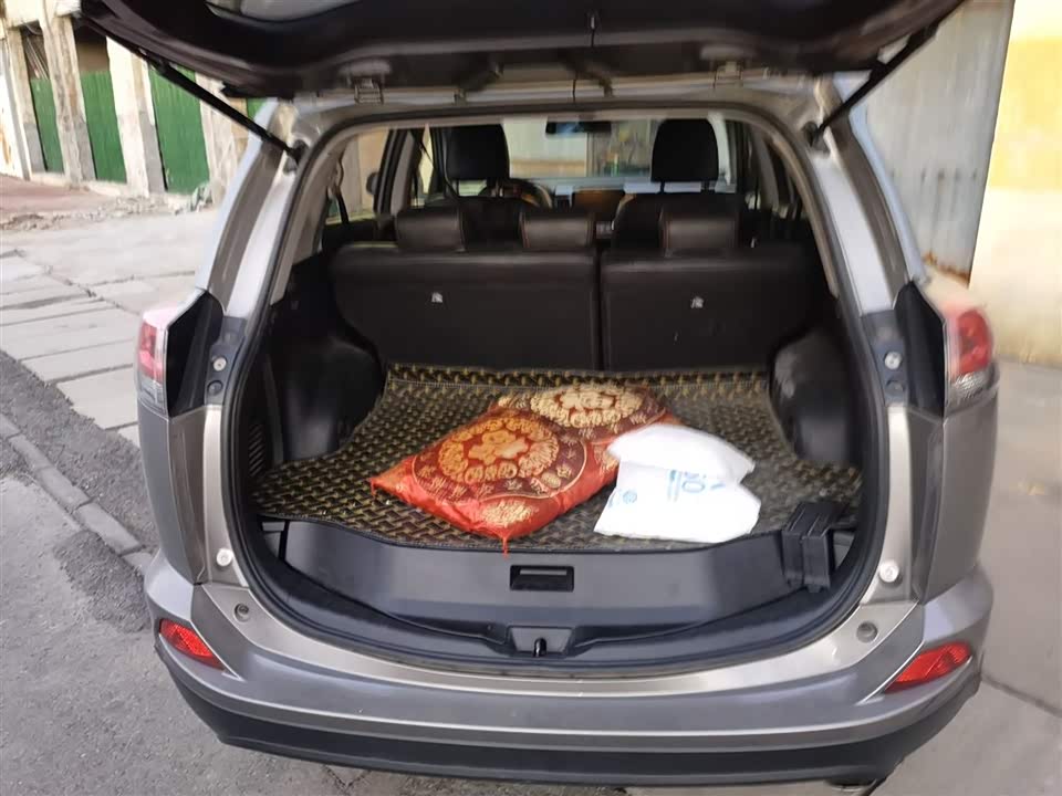 Toyota RAV4 Rongfang