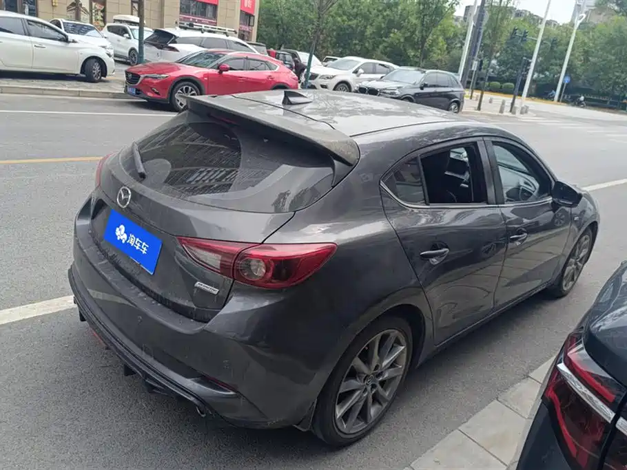 Mazda 3 Angkesaila