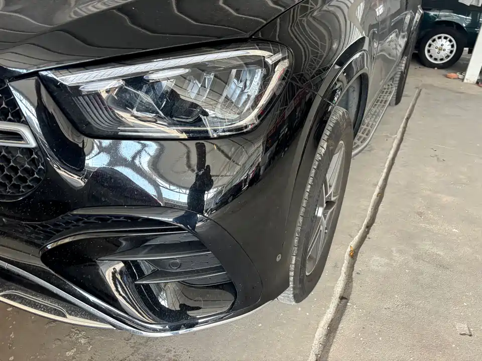 Mercedes-Benz GLE Mercedes-Benz GLE