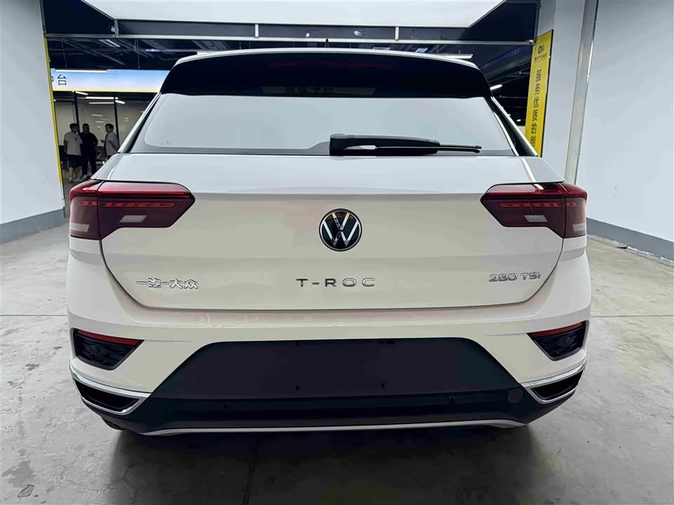Volkswagen T-ROC exploring Songs