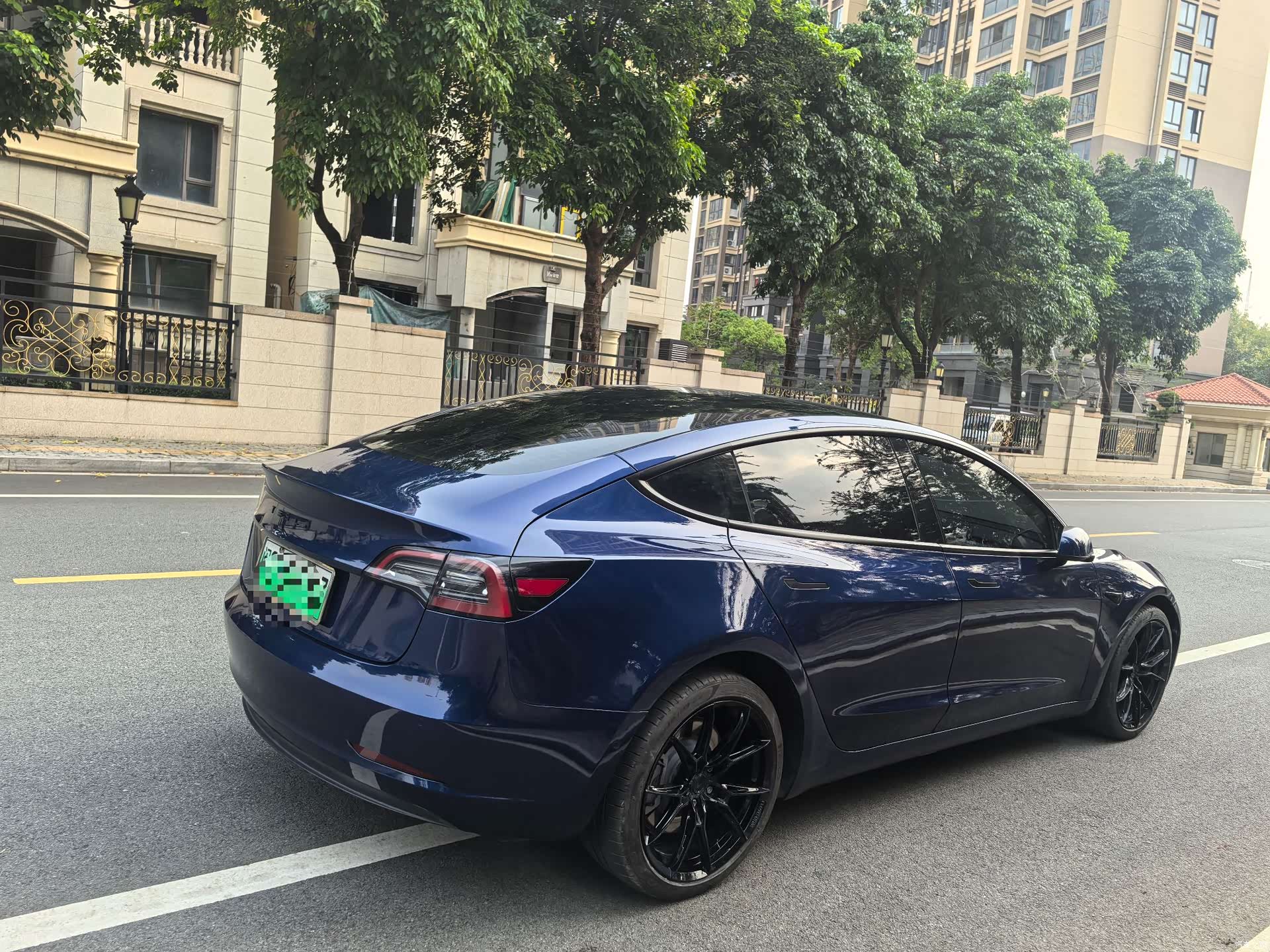 Tesla Model 3, 2023 4