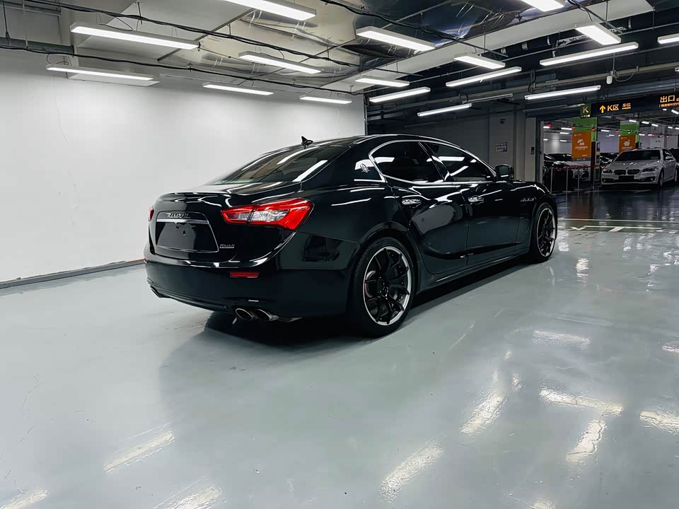Maserati Ghibli Maserati Ghibli