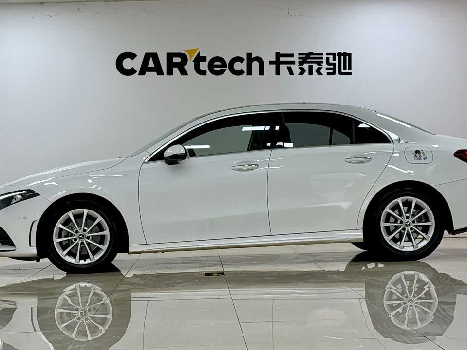 Mercedes-Benz Class A Mercedes-Benz Class A