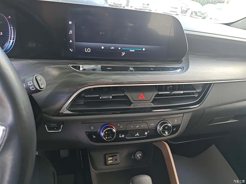 Buick GL6, 2022 13