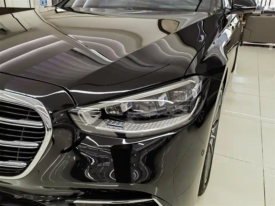 Mercedes-Benz S-class Mercedes-Benz S-class
