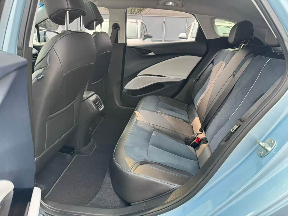 Buick Slightly blue 6