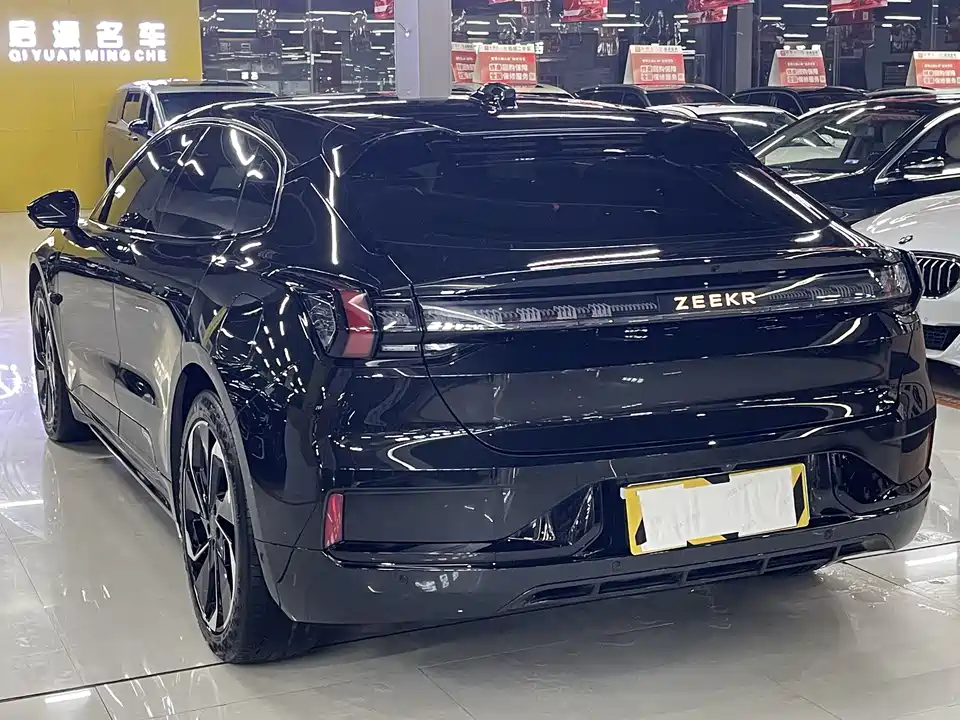 Zeekr 001