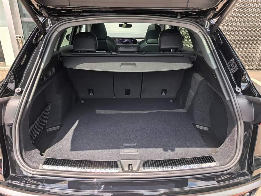 Audi Q5L 2025, фото 17
