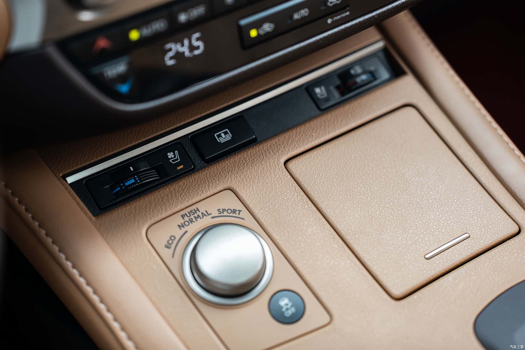 Lexus ES, 2018 15
