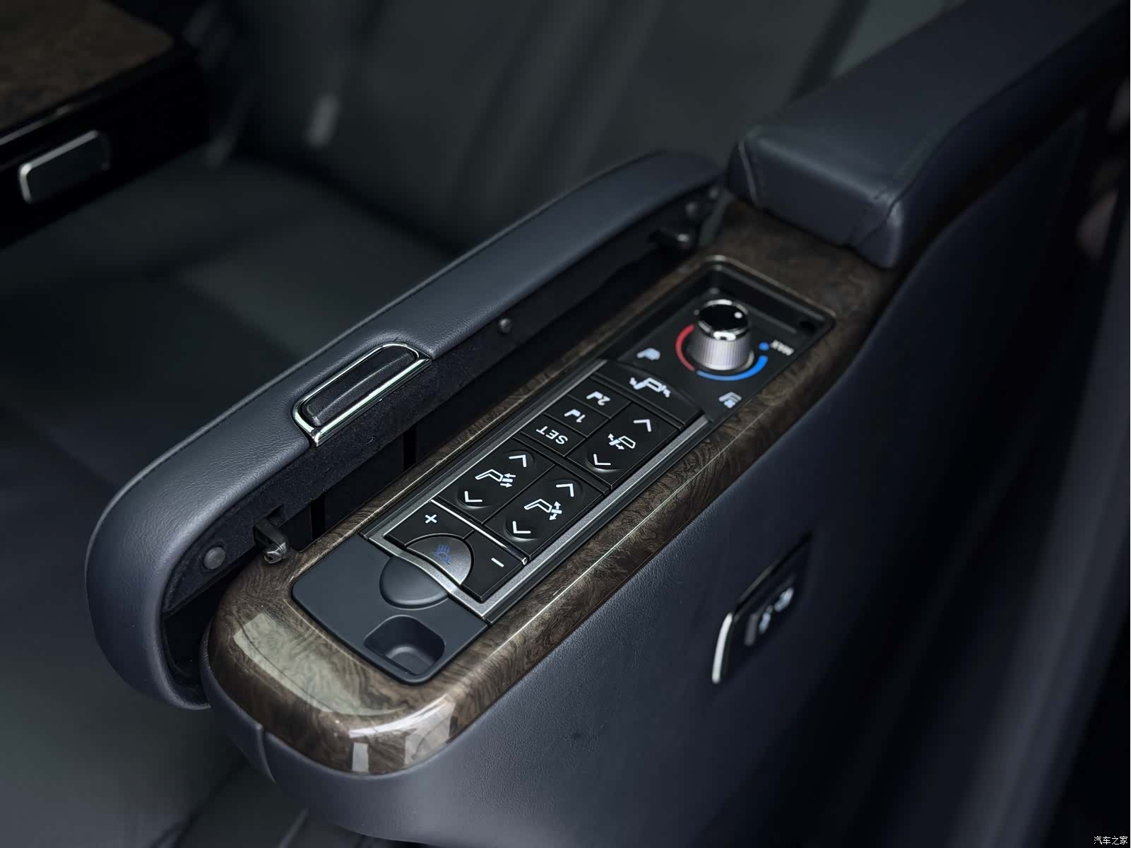 Toyota Vellfire, 2020 14