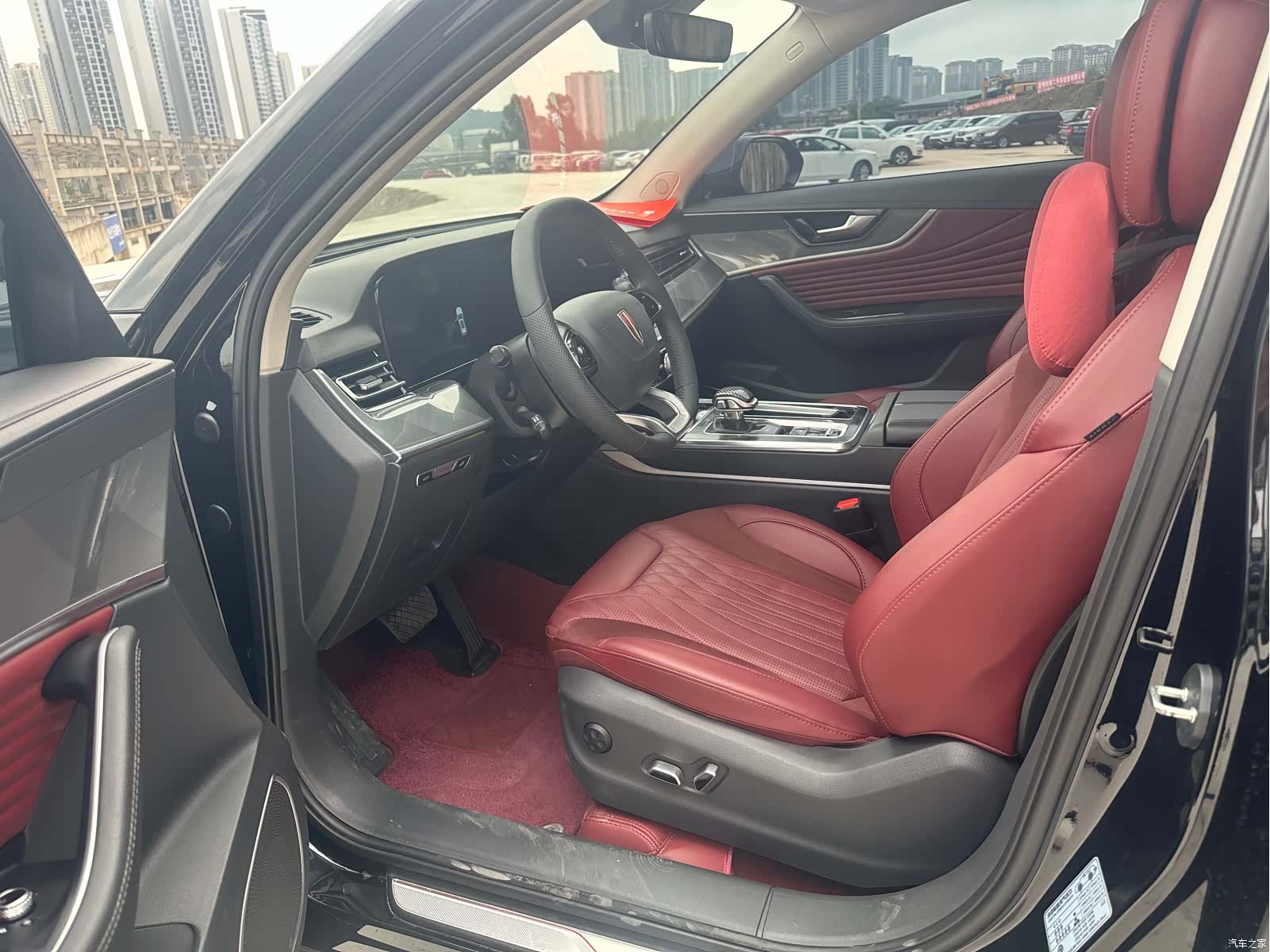 Hongqi HS5, 2023 4