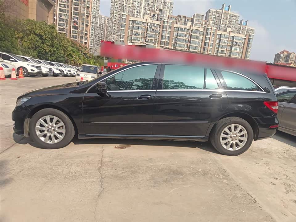 Mercedes-Benz R-class