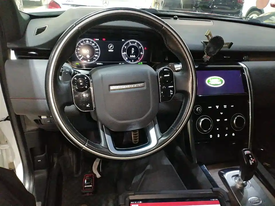 Land Rover Discover sports