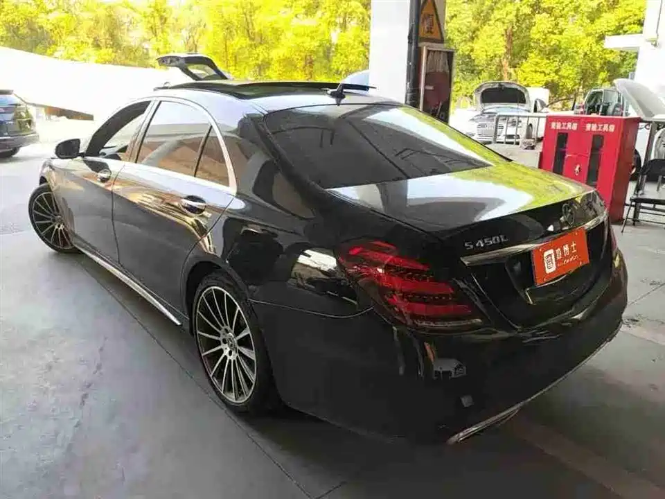 Mercedes-Benz S-class Mercedes-Benz S-class