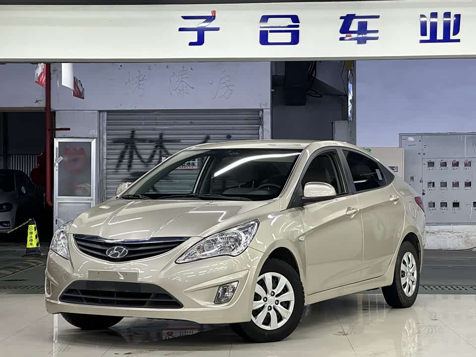 Hyundai Rena
