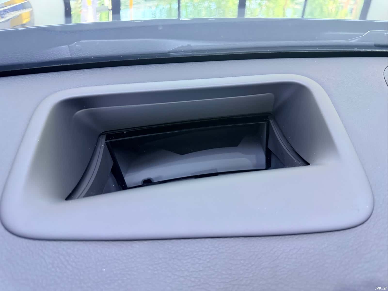 Mercedes-Benz S-Class, 2024 18