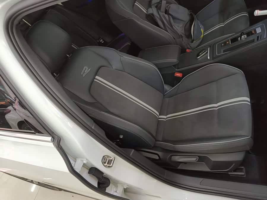 Volkswagen Golf 2021, фото 24