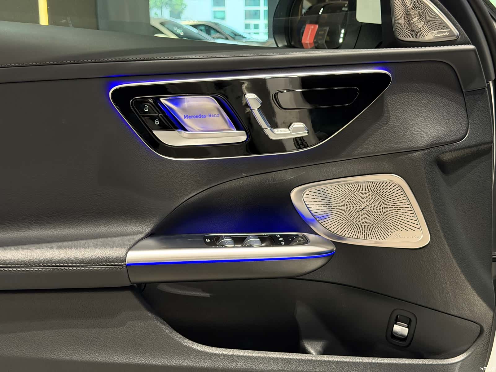 Mercedes-Benz C-Class, 2025 16