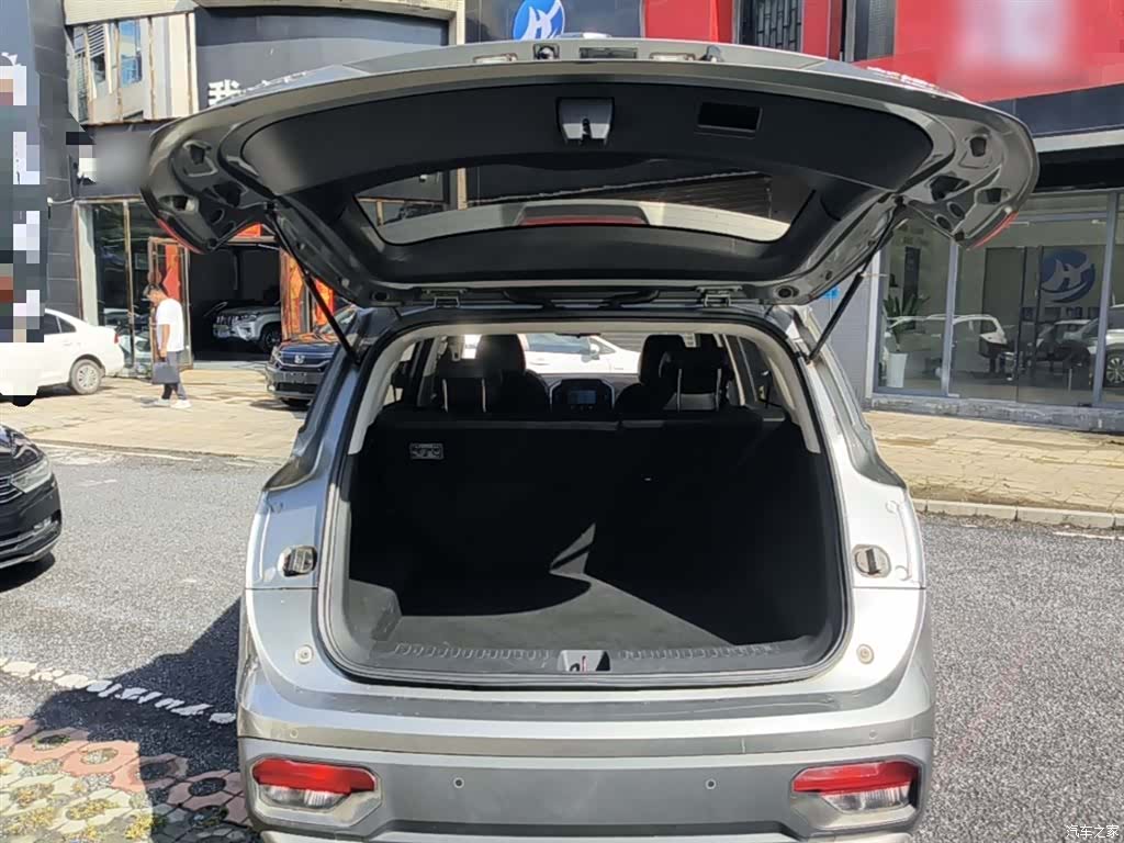 Wuling 530, 2021 18