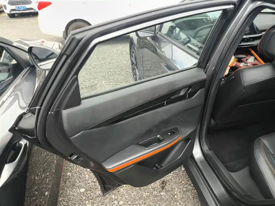 Changan UNI-V Smart iDD